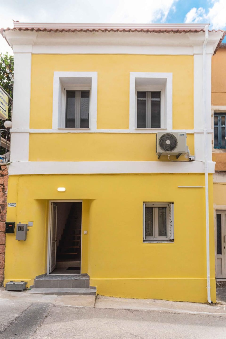 Property building, Day