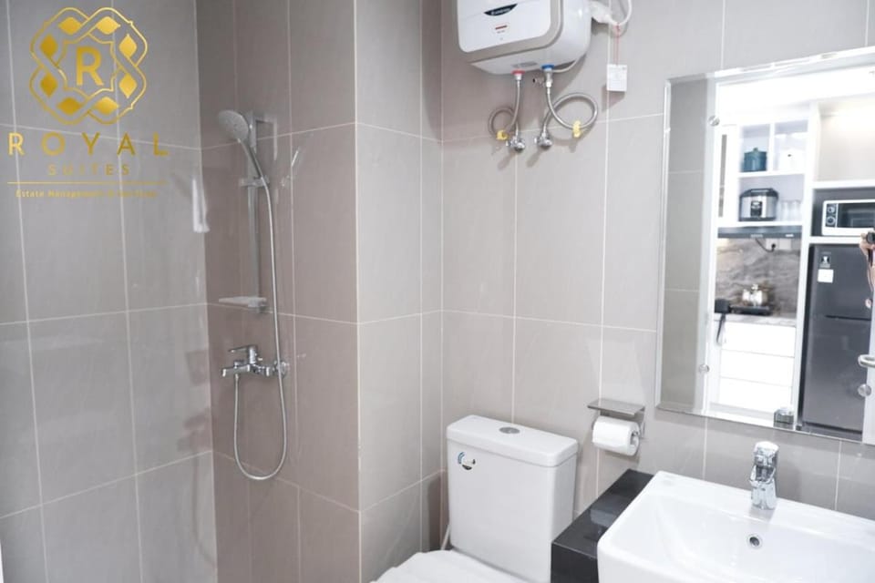 Royal Suites Studio 6ZR - Kaina Tower at Nuvasa Bay Apartment in Riau Islands, Indonesia