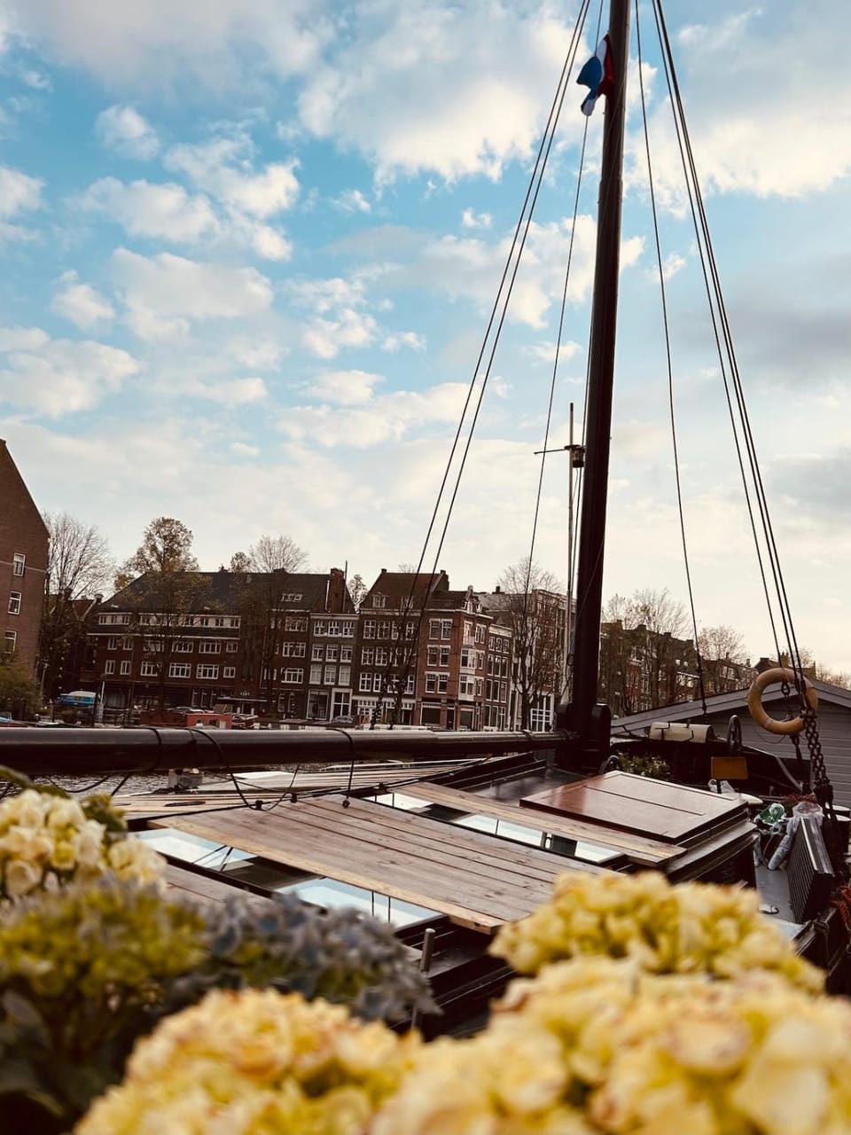 Houseboat Reussi Bed and Breakfast in Amsterdam