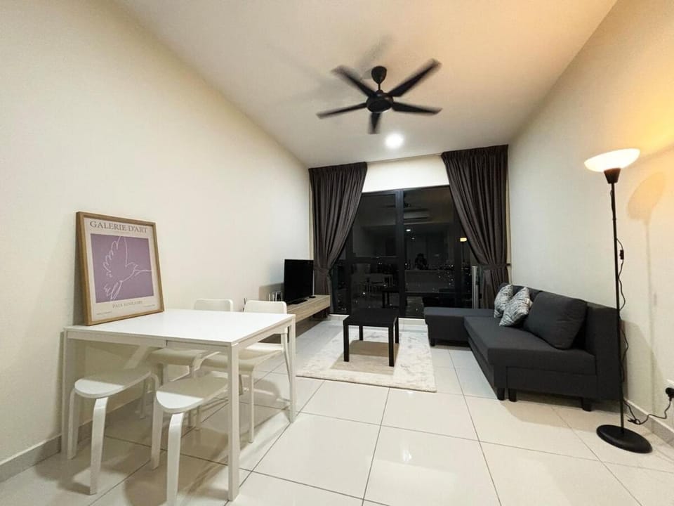 TV and multimedia, Living room, Dining area