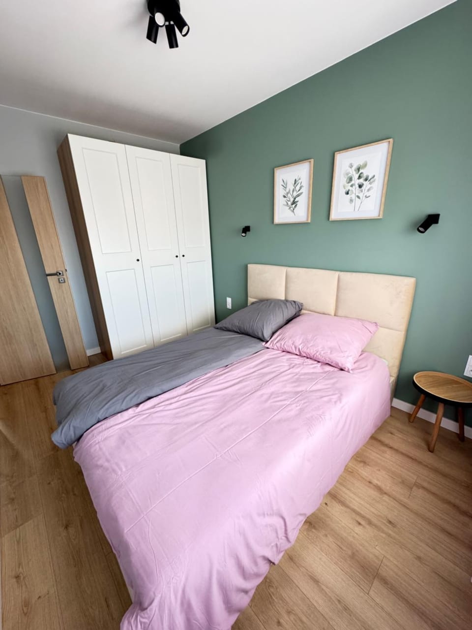 Bed, Bedroom, wardrobe