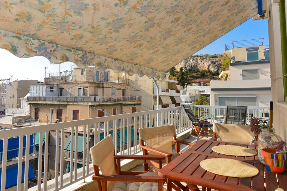 Patio, Balcony/Terrace, Seating area, Dining area, City view