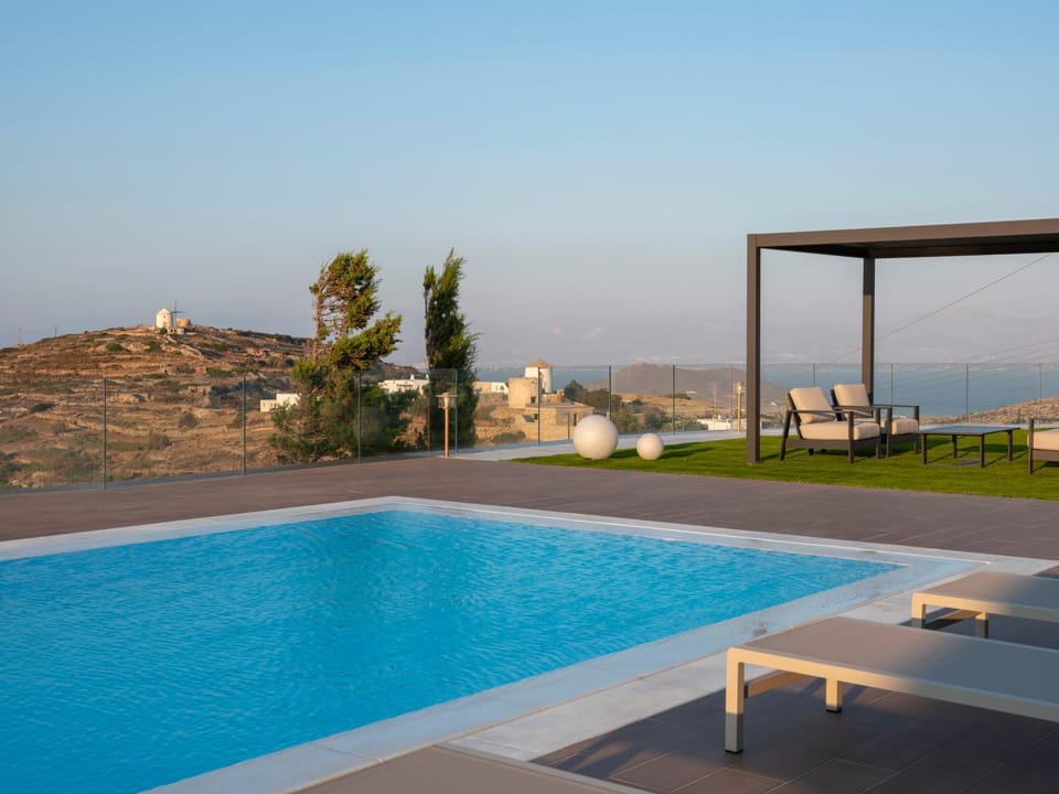 Day, Natural landscape, Mountain view, Sea view, Swimming pool, sunbed