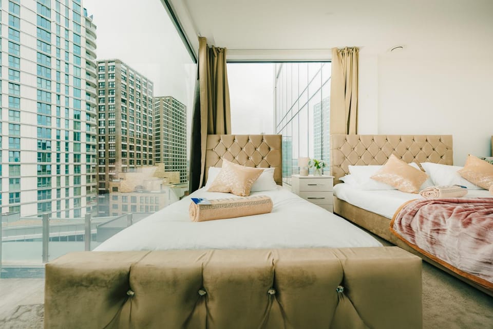 LUX 2BDR Aldgate Retreat I Central London Zone 1 Apartment in London