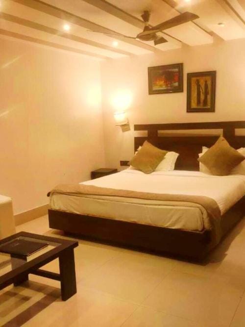Majestic Mano Hotel in Bangladesh