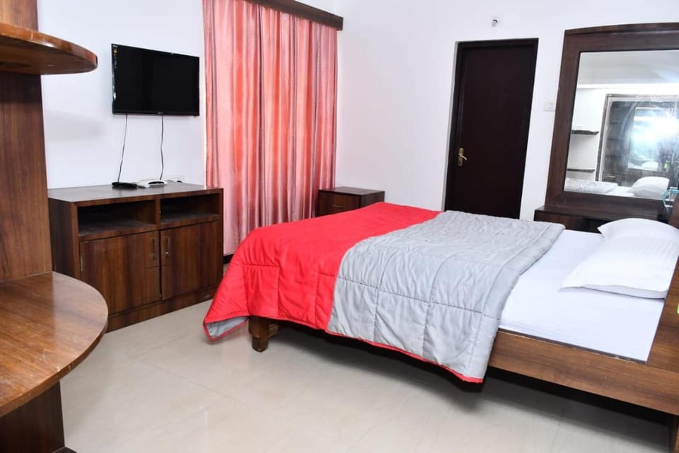 Classic Homestay Hills Ooty Bed and Breakfast in Ooty