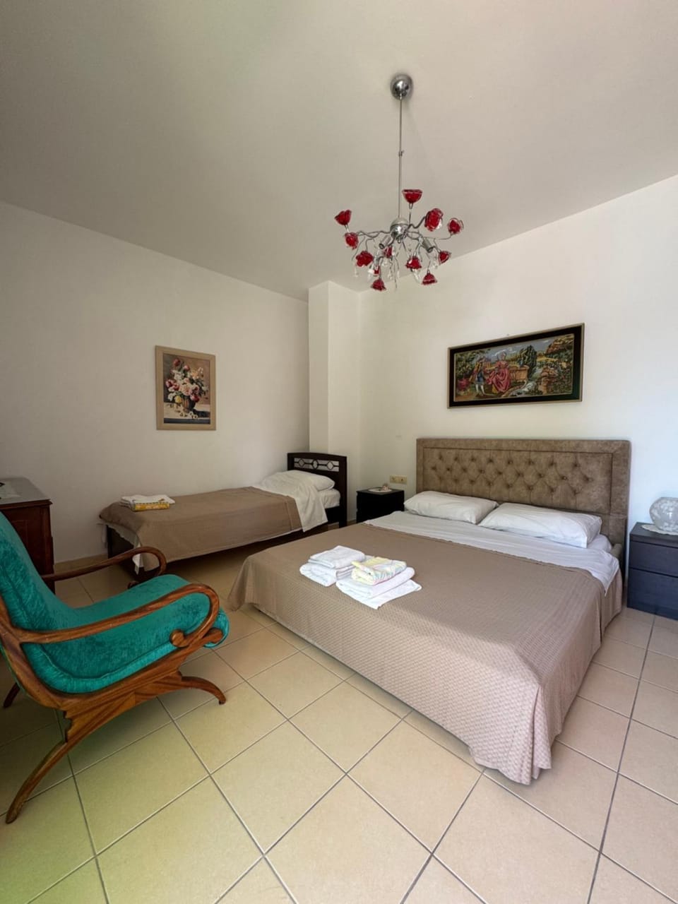 Valeon Apartment Three Apartment in Sarandë