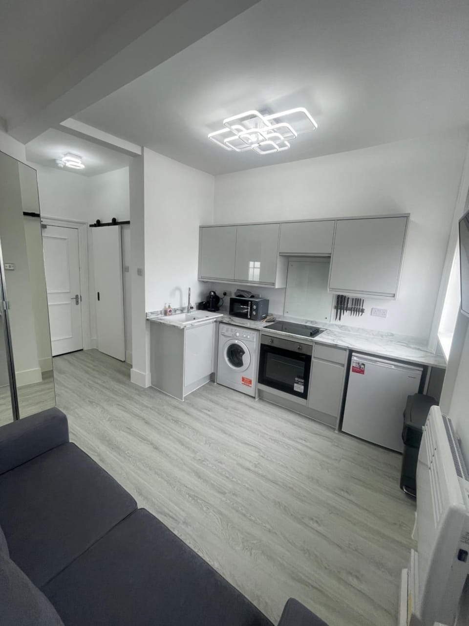 Coffee/tea facilities, Kitchen or kitchenette, microwave