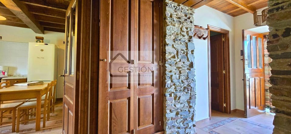 Kitchen or kitchenette, Decorative detail