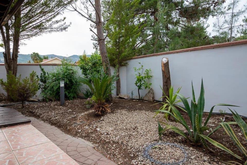Garden, Garden view