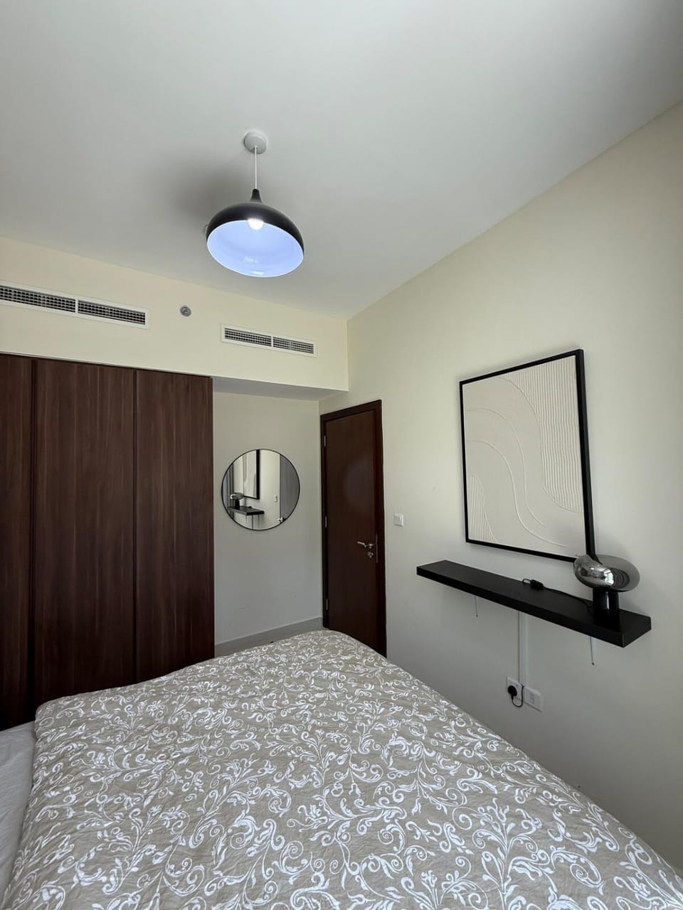 Stylish 1-Bedroom Apartment near burj khalifa Apartment in Dubai