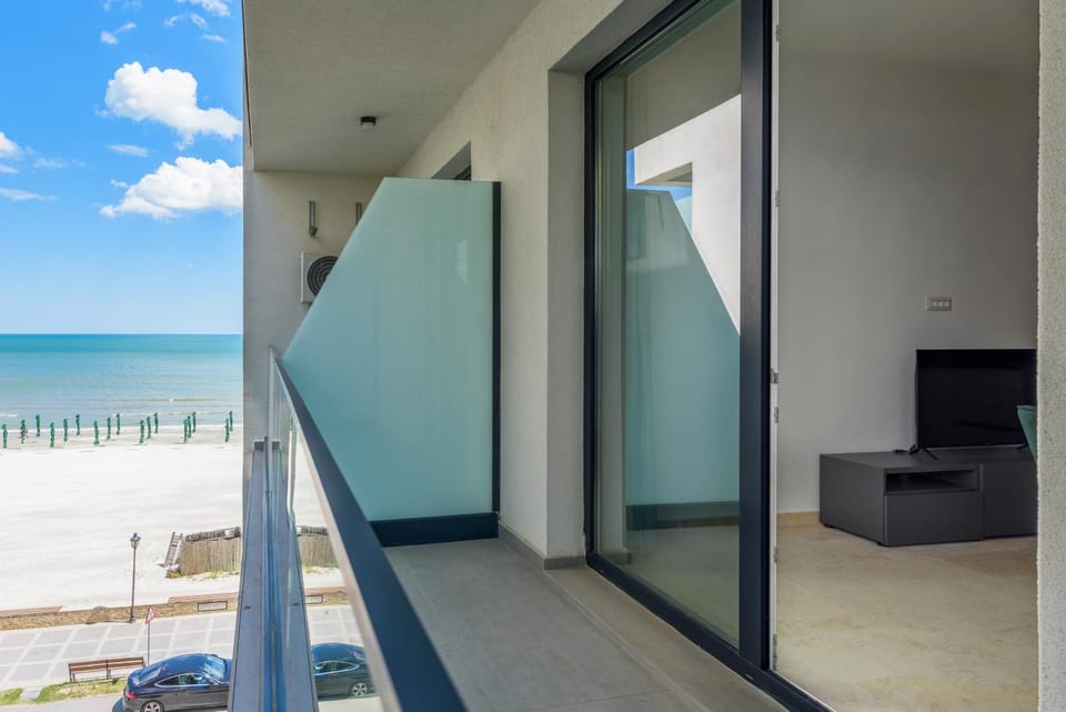 Day, Natural landscape, View (from property/room), Balcony/Terrace, Beach, Sea view