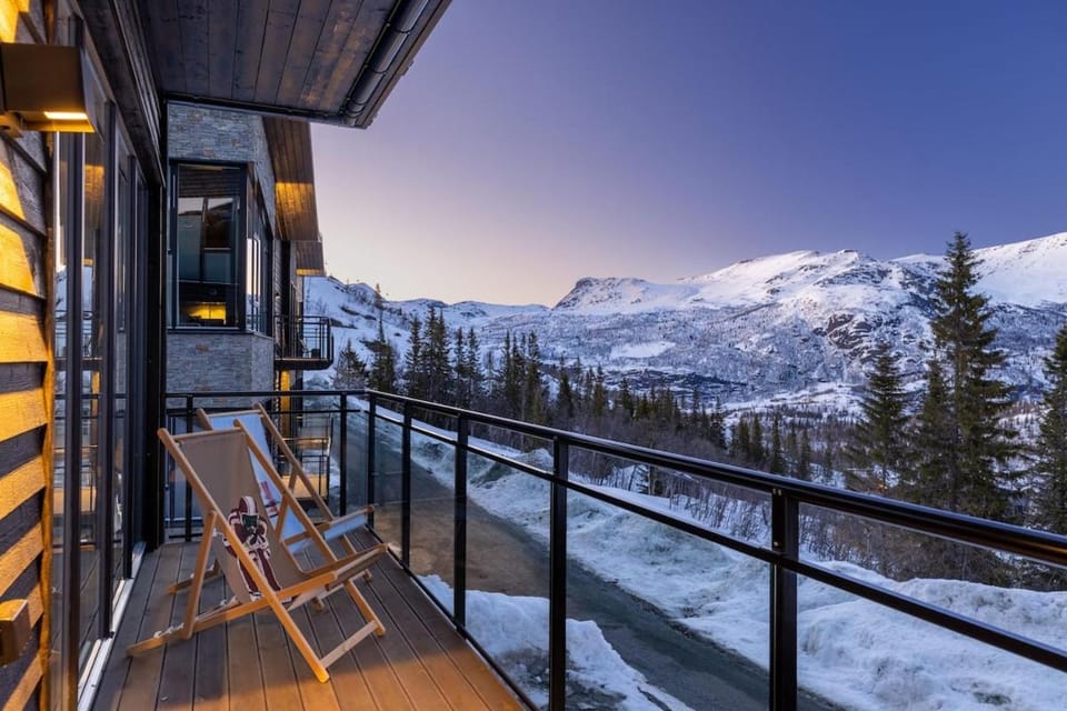 Nearby landmark, Natural landscape, Winter, Balcony/Terrace, Mountain view