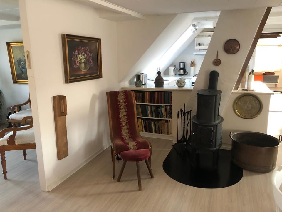 Ferielejlighed med adgang til idyllisk have Apartment in Bornholm