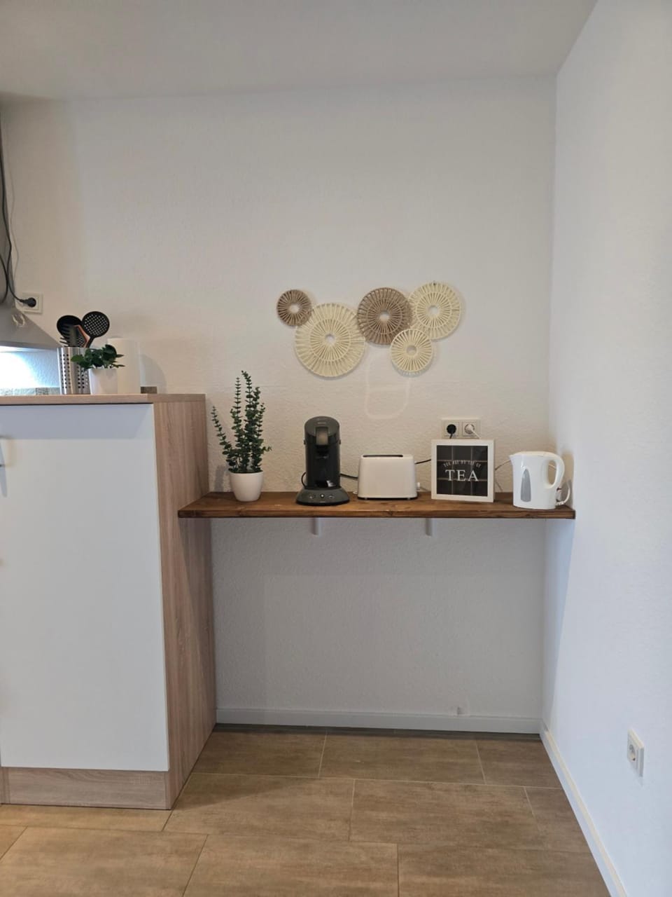 Coffee/tea facilities