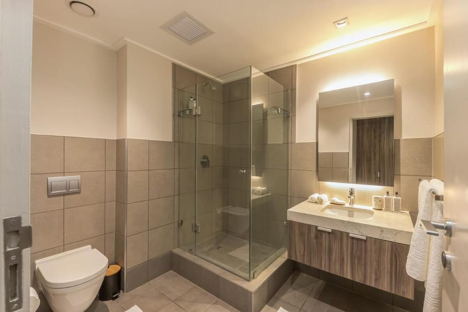Shower, Bathroom, towels