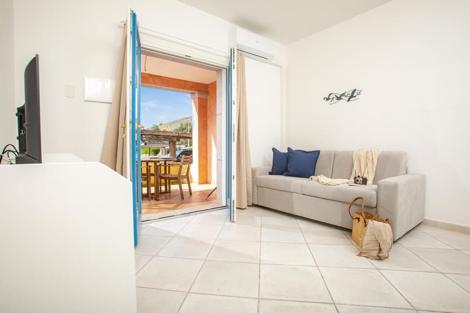 TORO I - 4 Guests Apartment - 30' Porto cervo Apartment in Sardinia