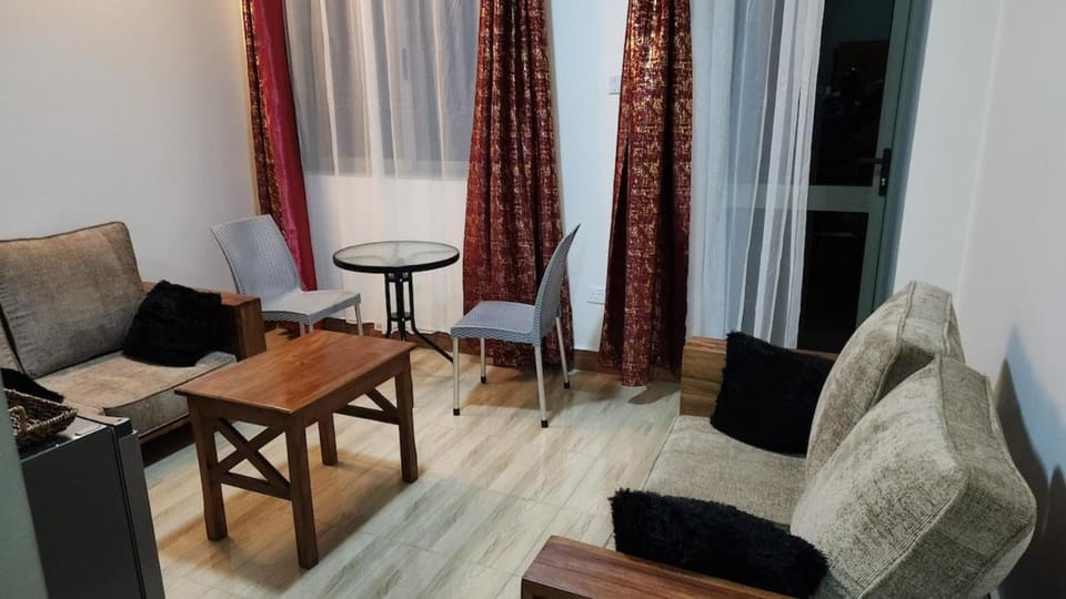 Hidey Penthouse with Scenic Lounge Apartment in Kampala
