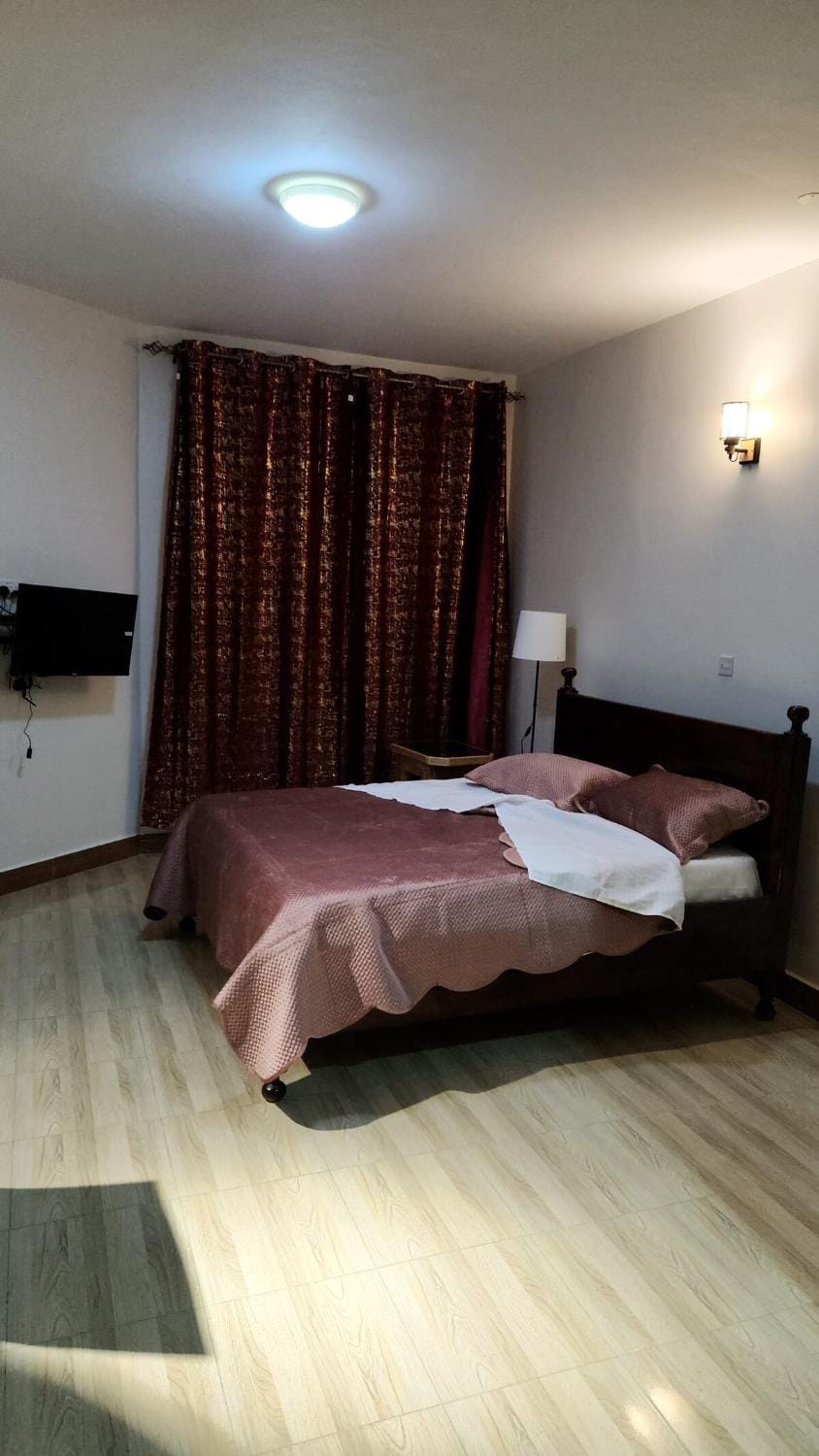 Hidey Penthouse with Scenic Lounge Apartment in Kampala