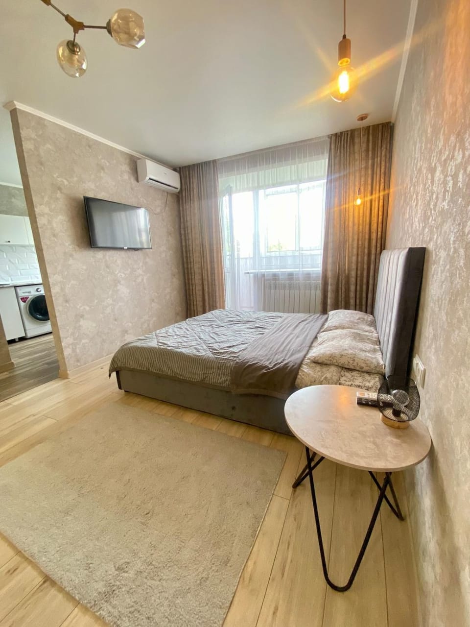 Bed, TV and multimedia, Bedroom, air conditioner