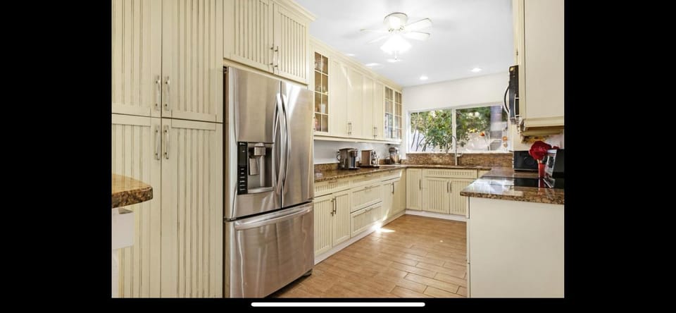 SaltHaus Wilton 4BR 4BA Saltwater Pool EV House in Fort Lauderdale