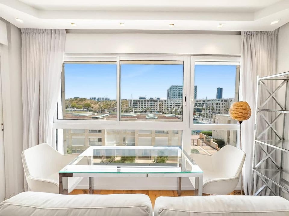 Ocean Luxe at The Island Apartment in Herzliya