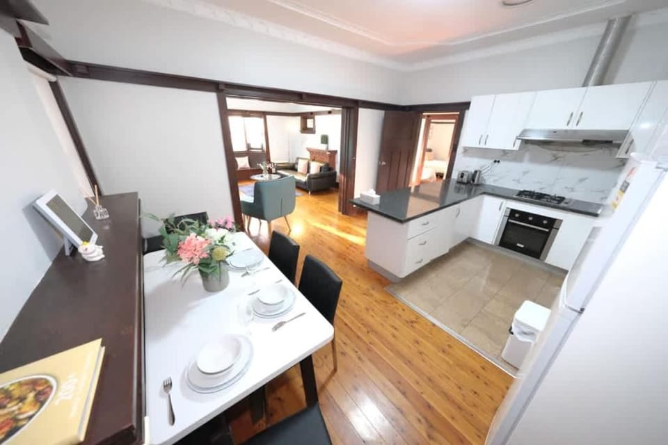 Sydney concord 6 Bedroom 4 bathroom house House in Sydney