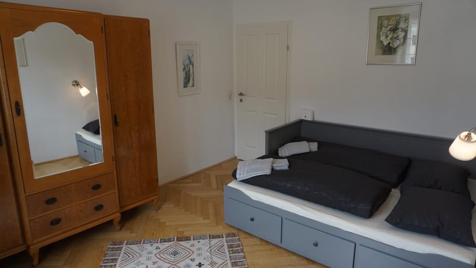Bed, Photo of the whole room, Bedroom, wardrobe