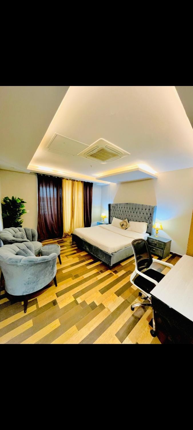 Goldcrest Alfatah Mall Apartment in Lahore