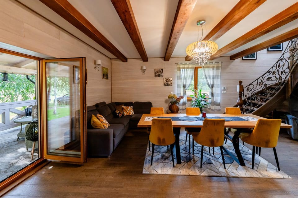 Living room, Seating area, Dining area