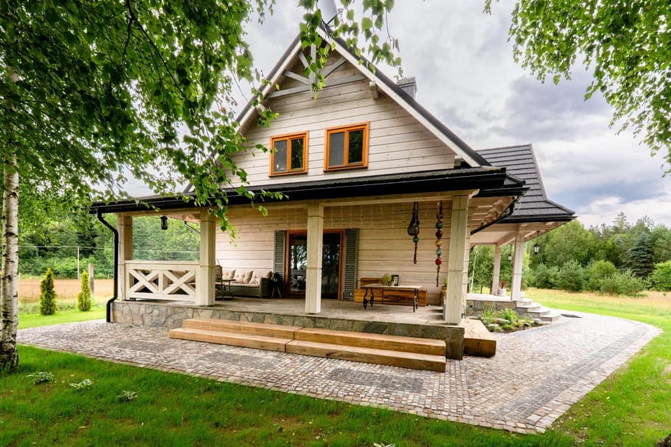 Property building, Balcony/Terrace, Seating area
