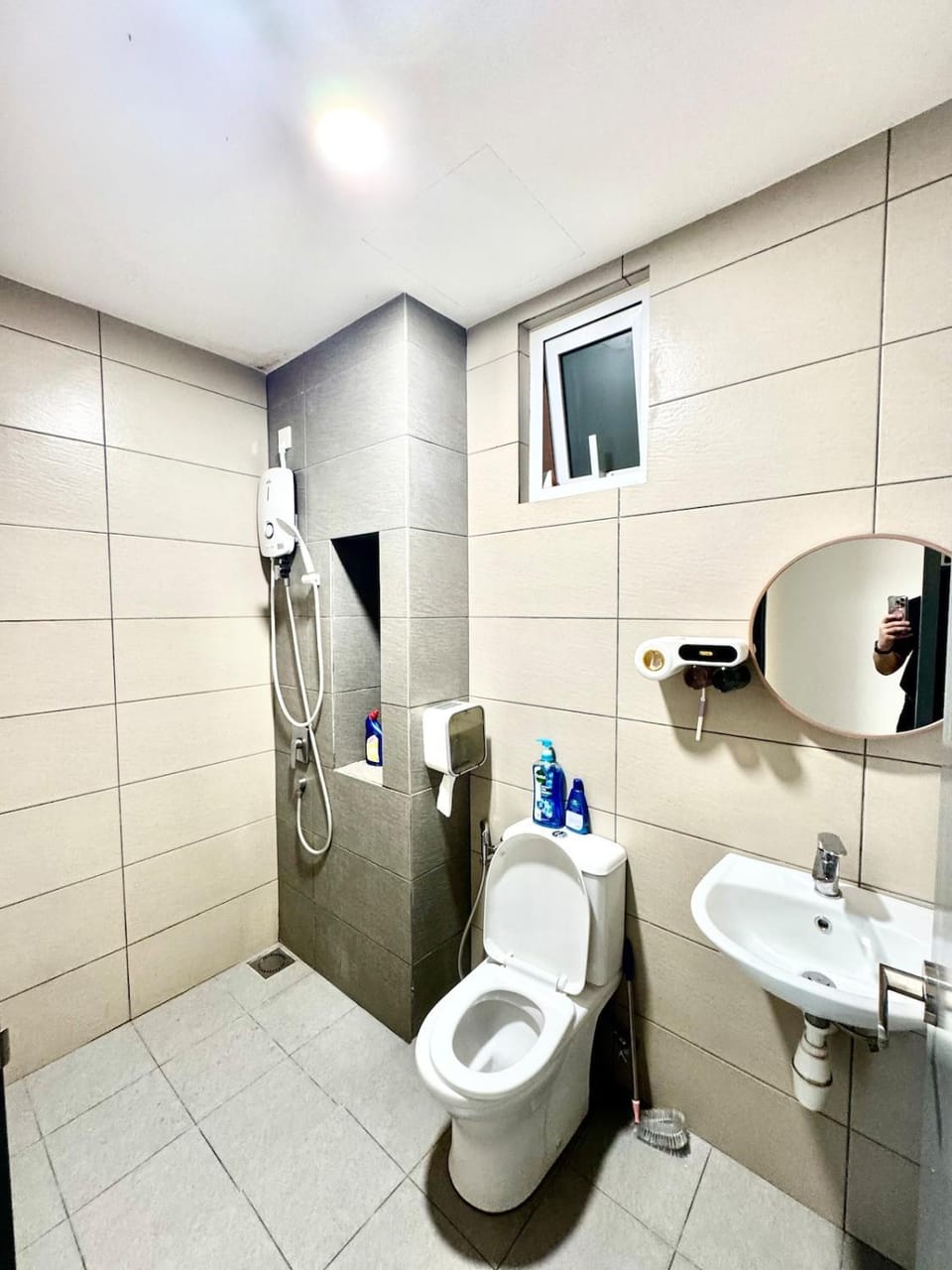 3Room 5 Pax stay in Mont Kiara Apartment in Petaling Jaya