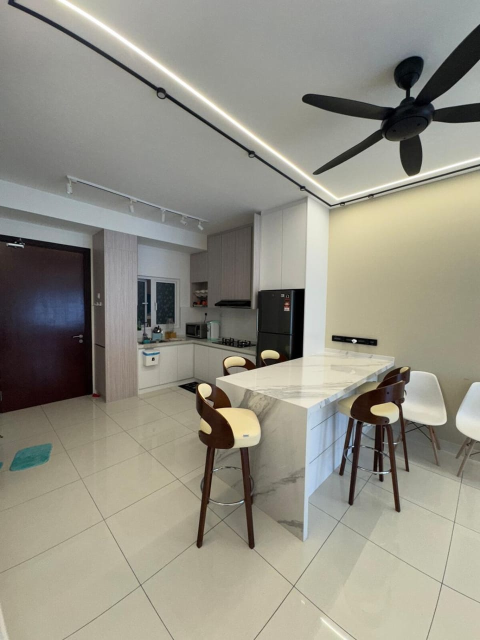 3Room 5 Pax stay in Mont Kiara Apartment in Petaling Jaya