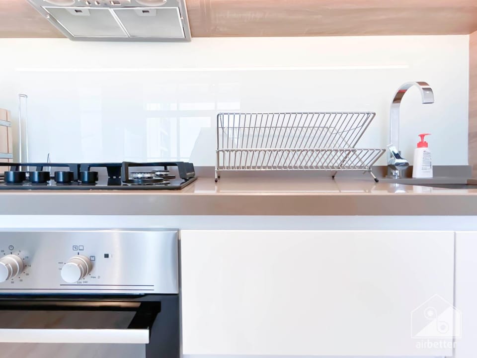 New! Cozy & Stylish Studio at Studio One Marina Apartment in Dubai