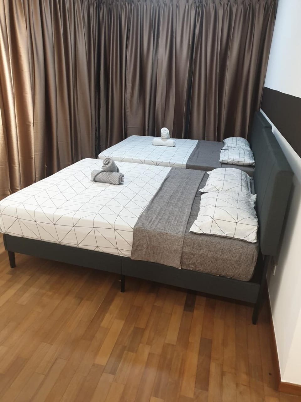 10 Pax stay in Kl Area Apartment in Petaling Jaya