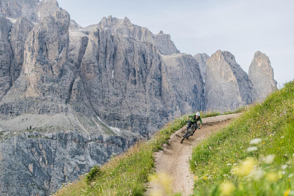 Spring, Day, Natural landscape, Summer, Cycling, Mountain view