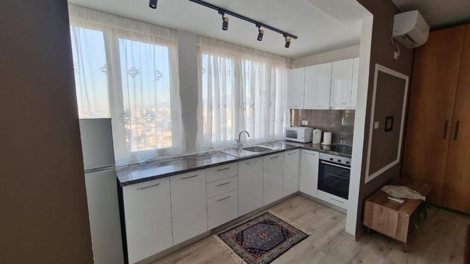 Mbyllur Apartment in Tirana