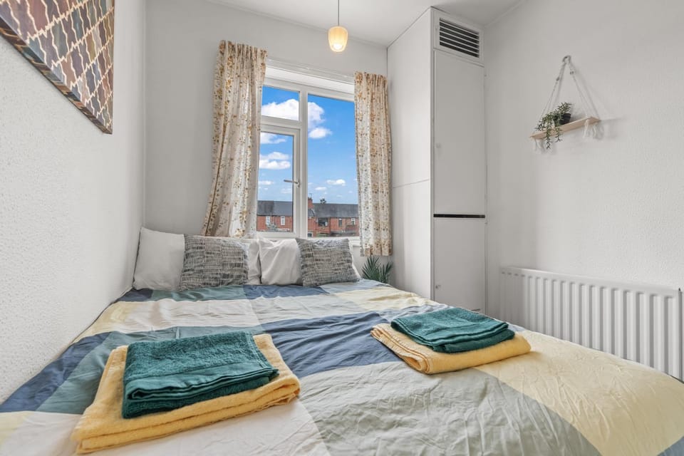 Welcome to Your Comfy Stay in Upper Stoke,Coventry House in Coventry