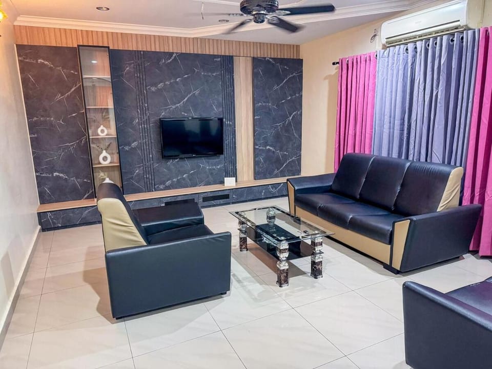M S Villa Homestay Ayer Tawar Villa in Perak