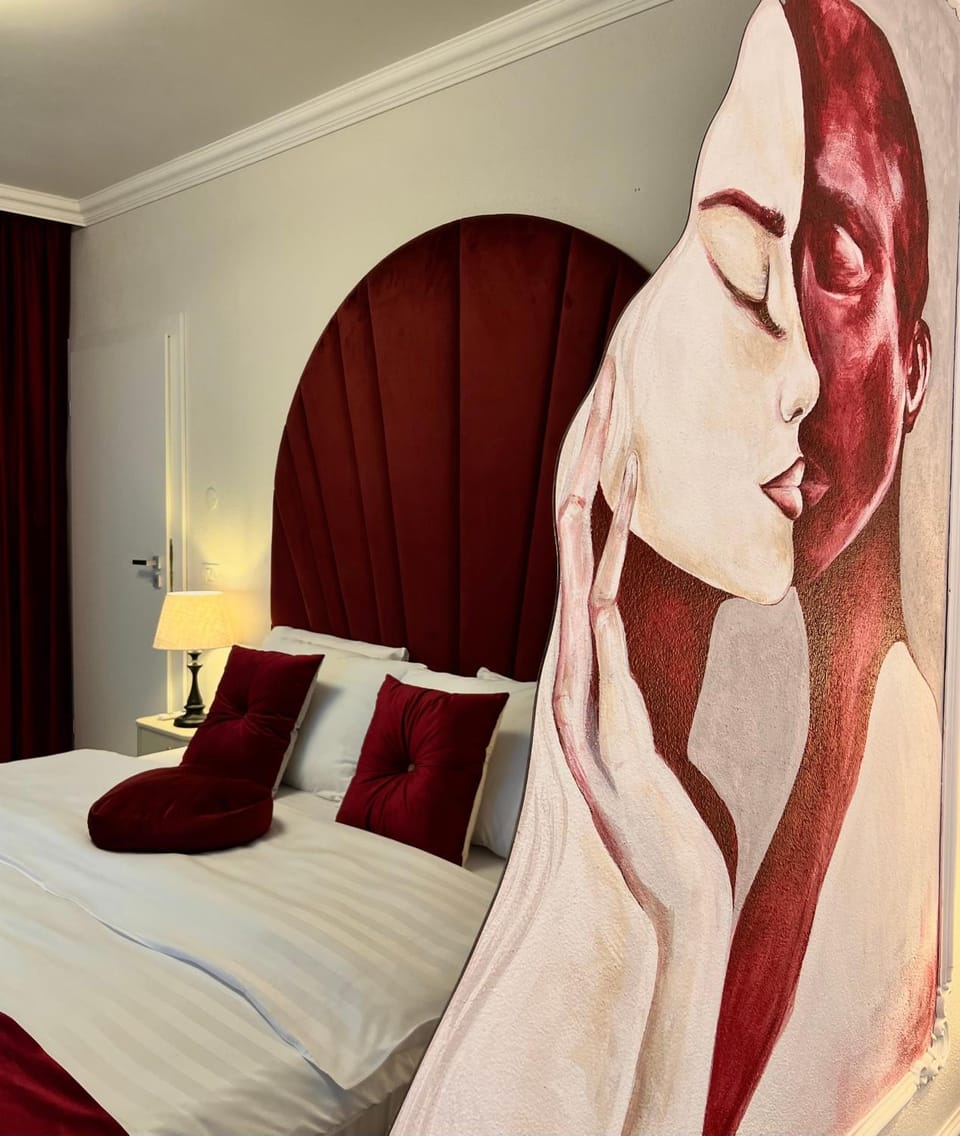 Bed, Decorative detail, Bedroom