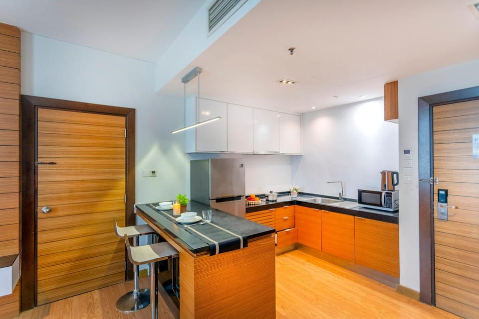 Kitchen or kitchenette, stove