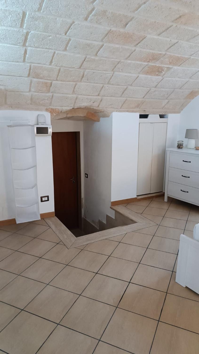 Kitchen or kitchenette, wardrobe