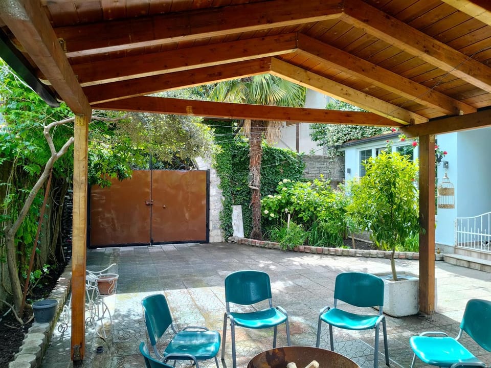 Zambak Vacation Home House in Montenegro