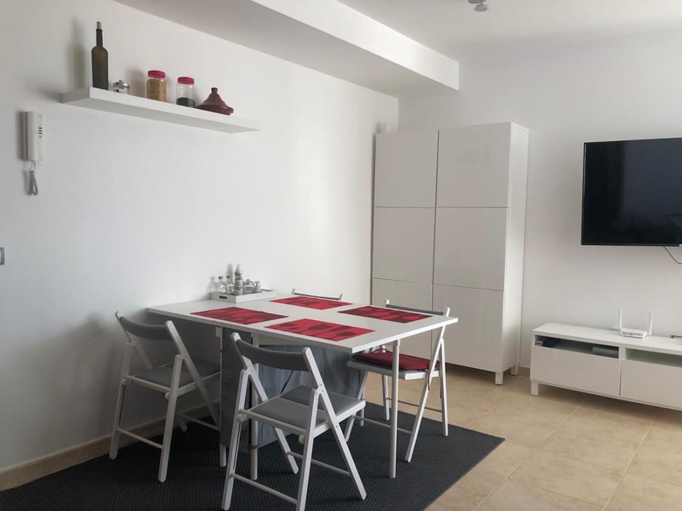 TV and multimedia, Dining area