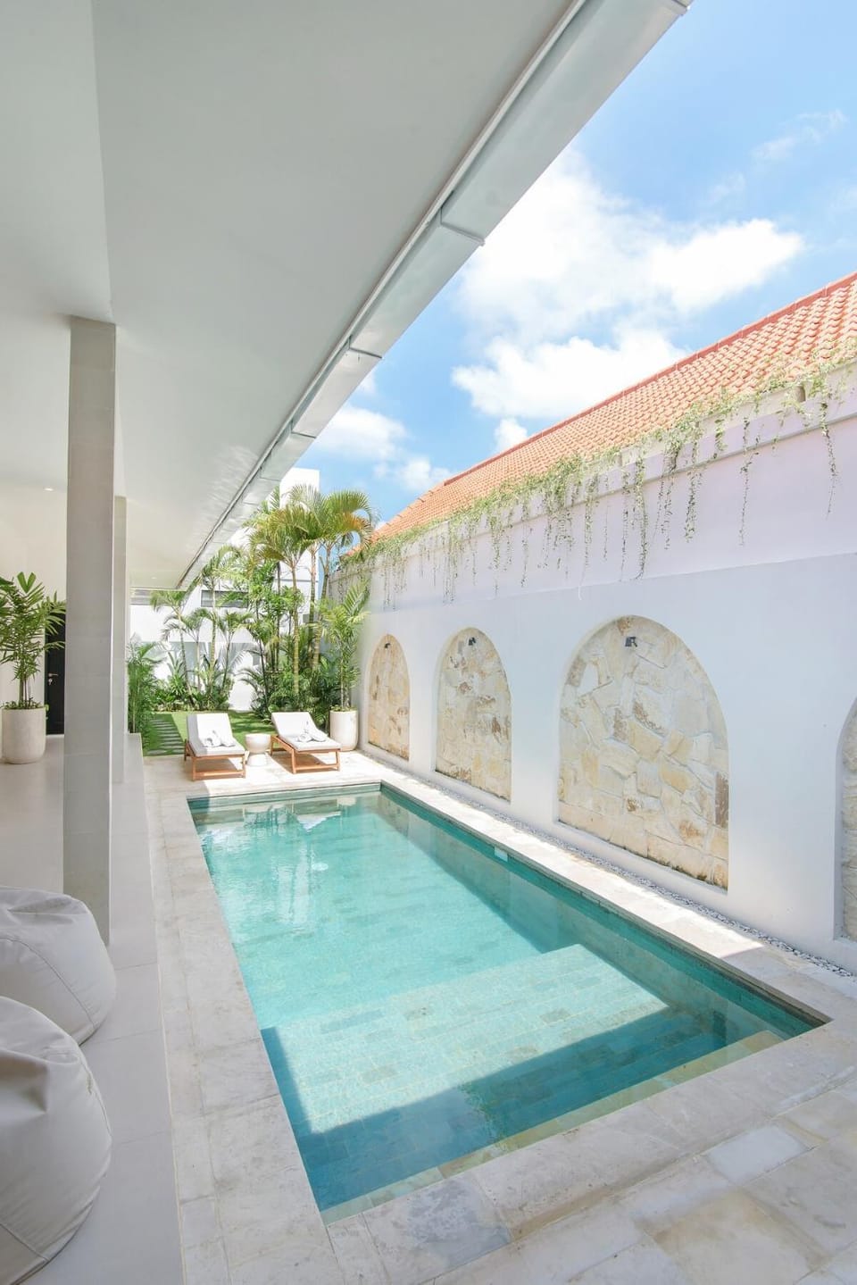 Day, Natural landscape, Balcony/Terrace, Pool view, Swimming pool, sunbed