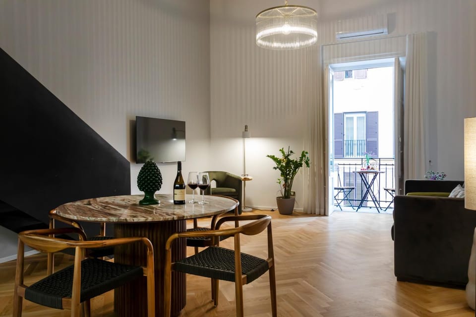 Living room, Dining area