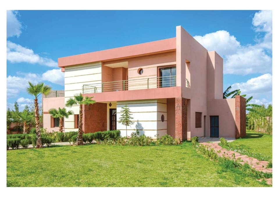 Villa Pivoine avec Jacuzzi, Cuisinière, Piscine Villa in Marrakesh-Safi