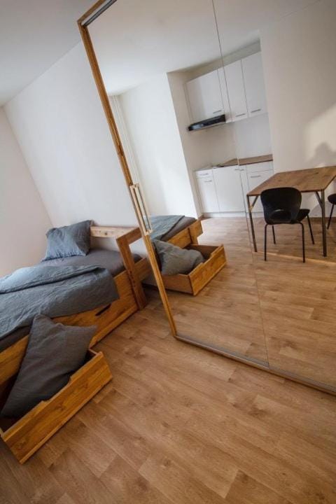 City Center Zurich Downtown Apartments next to Zurich HB Main Train Station NEU - Self Checkin Apartment in Zurich City