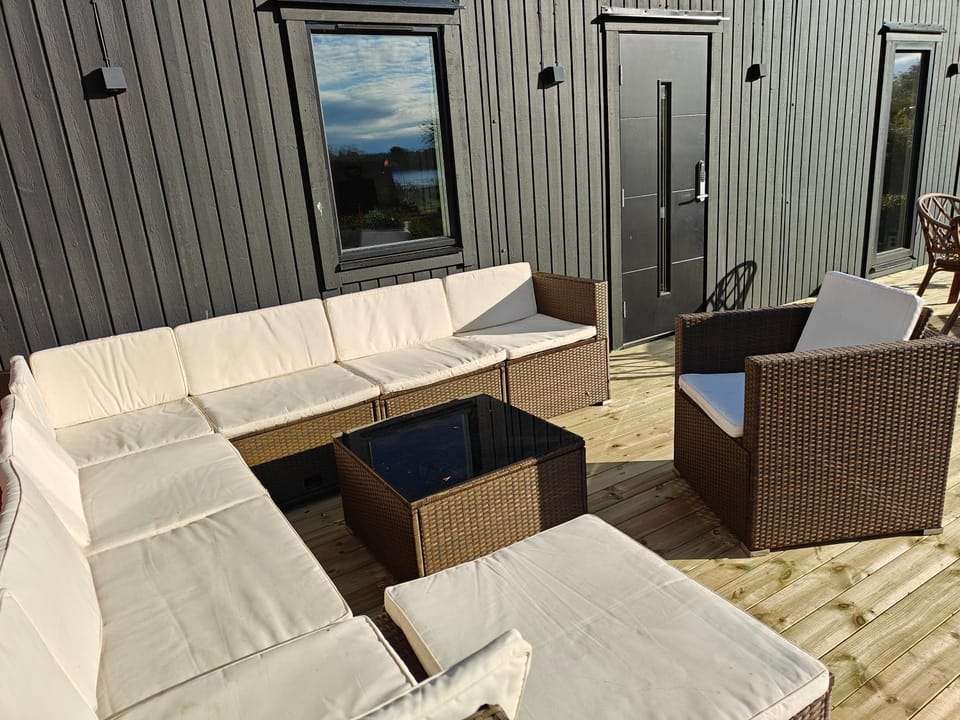 Patio, Balcony/Terrace, Seating area