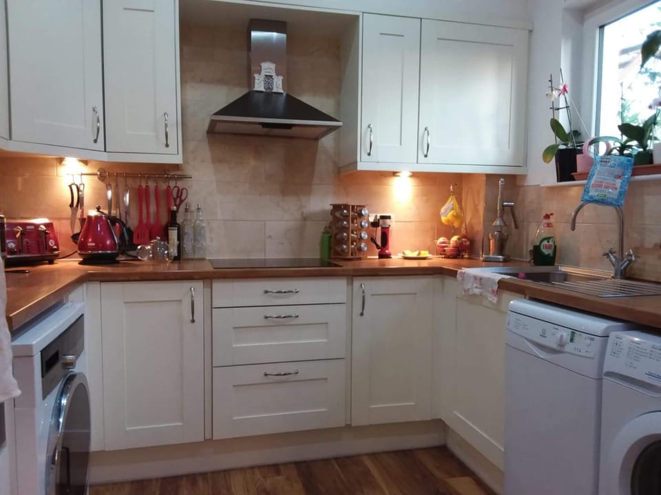 Coffee/tea facilities, Kitchen or kitchenette